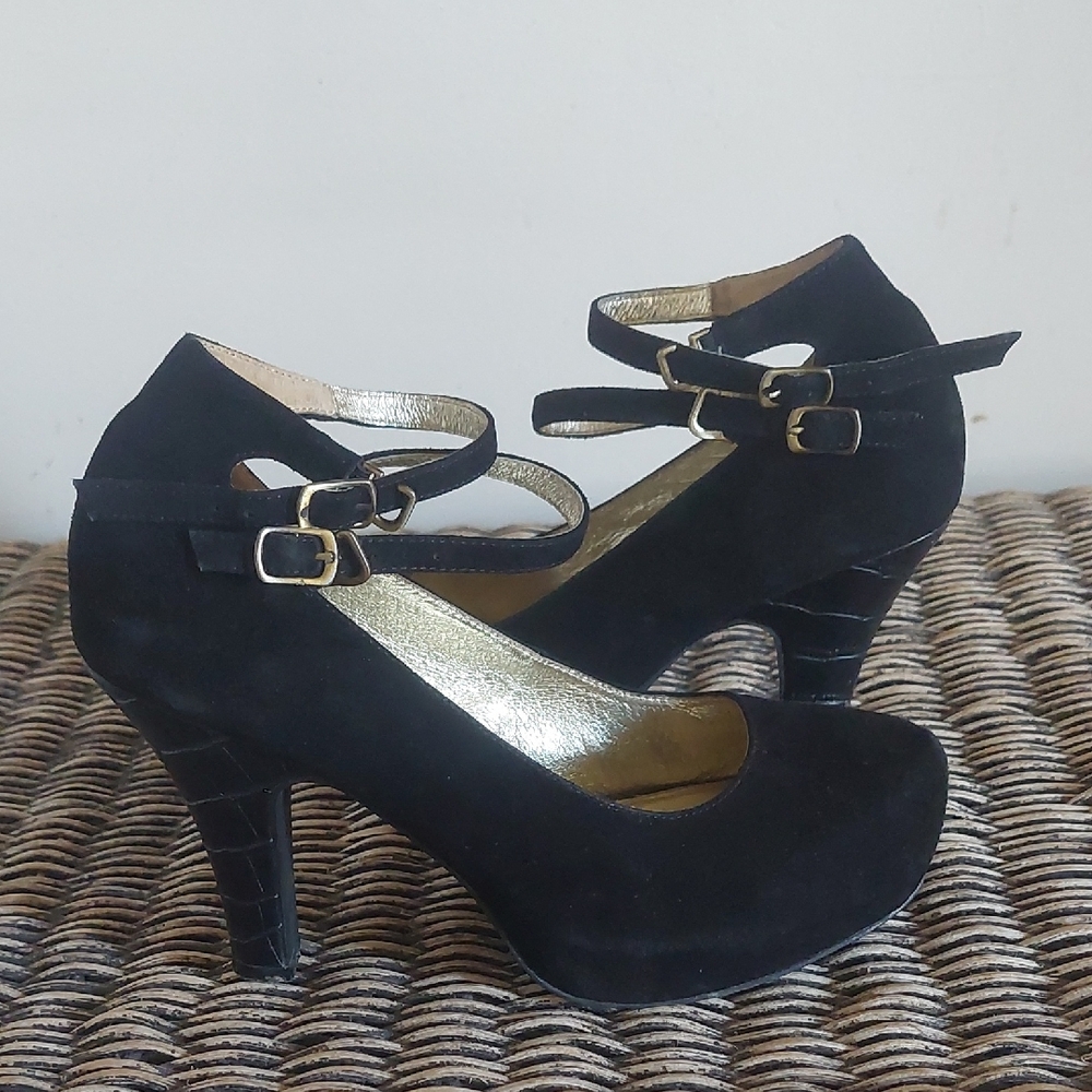 Vintage Retro Lola Ramona Suede Heels